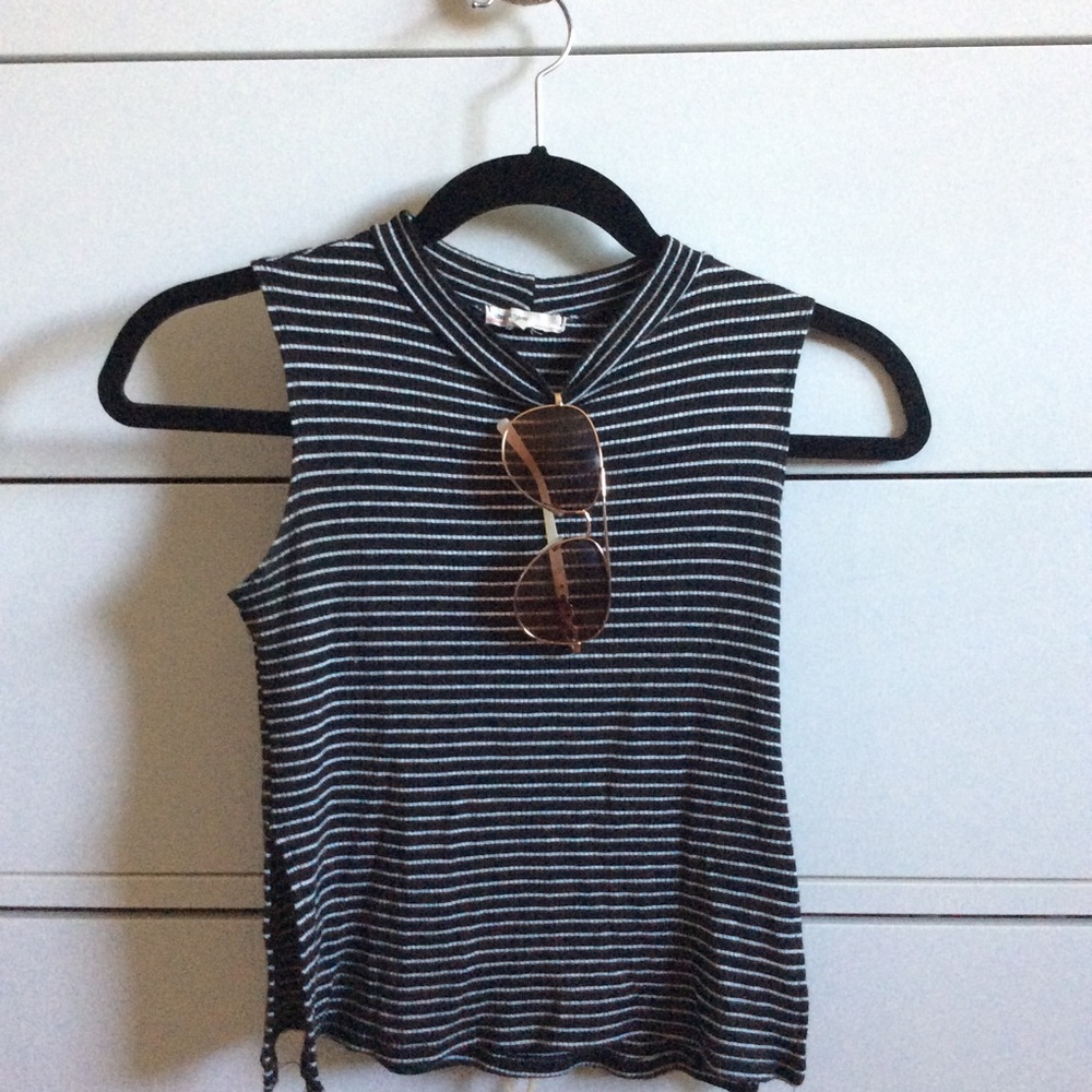 Love culture striped no sleeved top